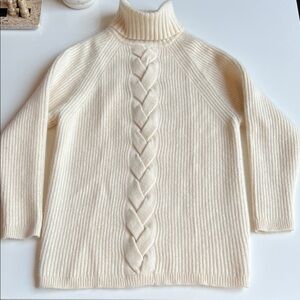 Chic Lambs Wool and Angora Cable Knit Turtleneck Sweater